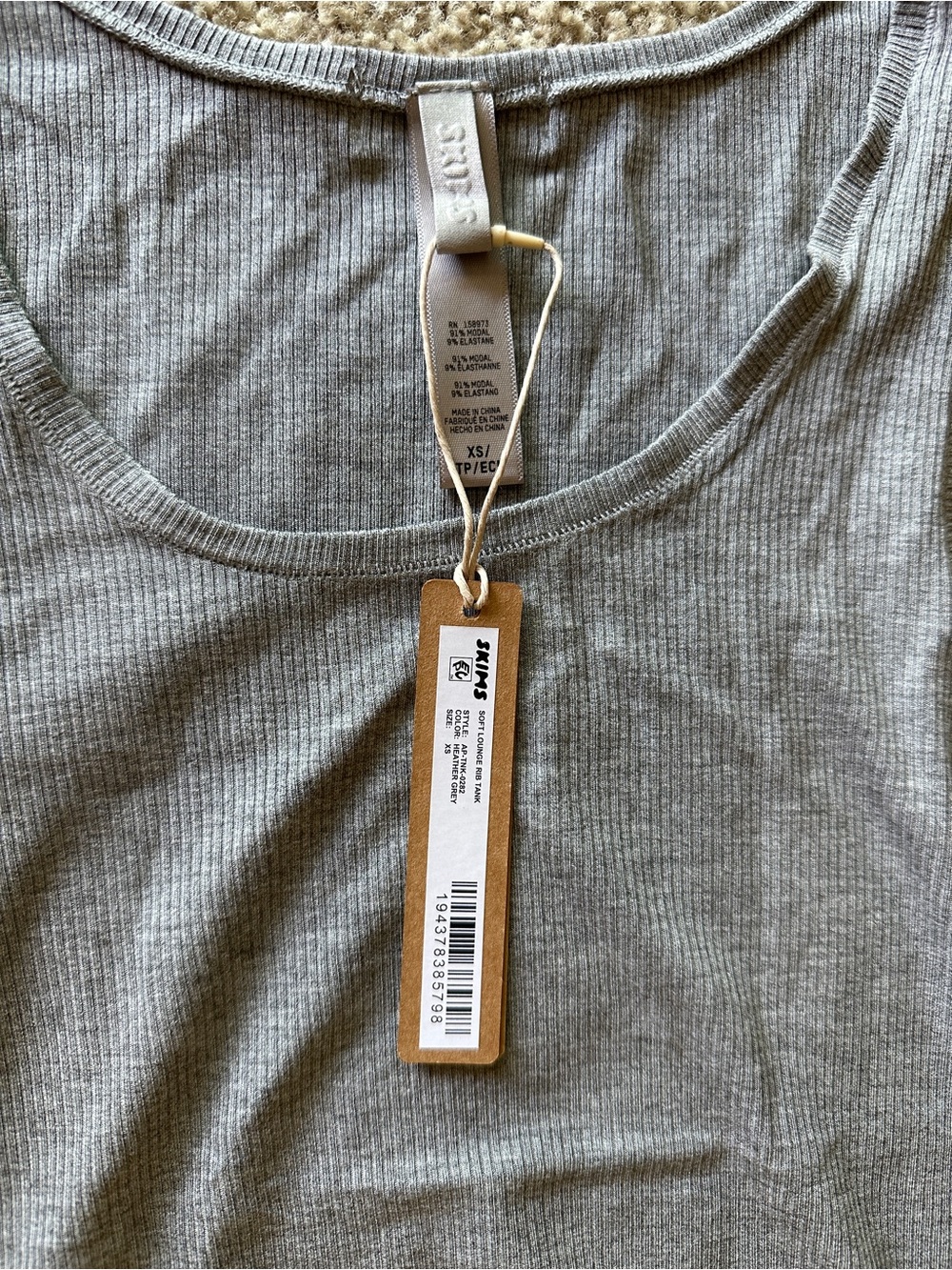 SKIMS Soft Lounge Ribbed Tank - Picture 5 of 5